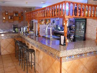 Apartamentos Castillo Beach كاليتا ذي فوستي المظهر الخارجي الصورة